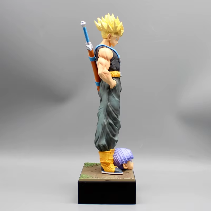 Figurine Mirai Trunks SSJ - Dragon Ball Z™